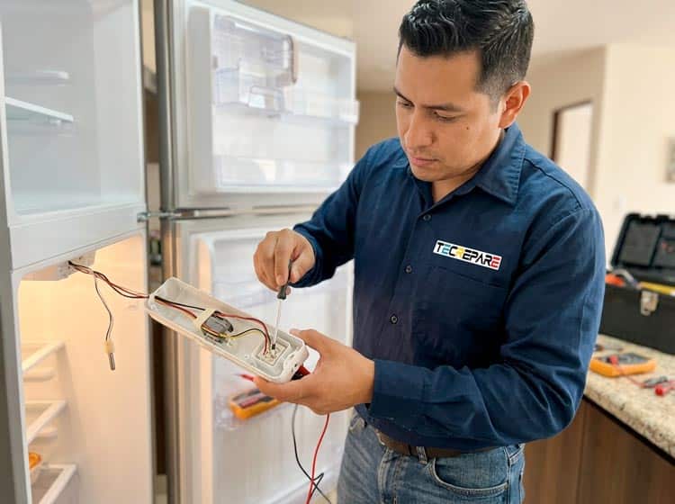 Reparacion-de-refrigeradores-cerca-de-mi-en-guadalajara-tecrepare